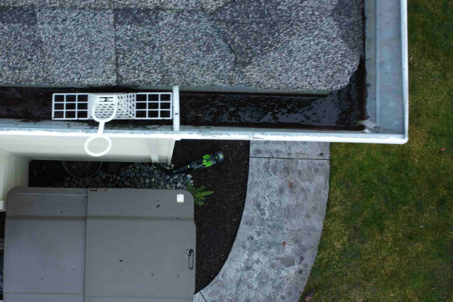 Two-Story High Gutter Cleaning Tool for Greenworks Leaf Blower 760, 730, 700, 610, 585, 550, 515 & 500 CFM (car drying nozzle included)