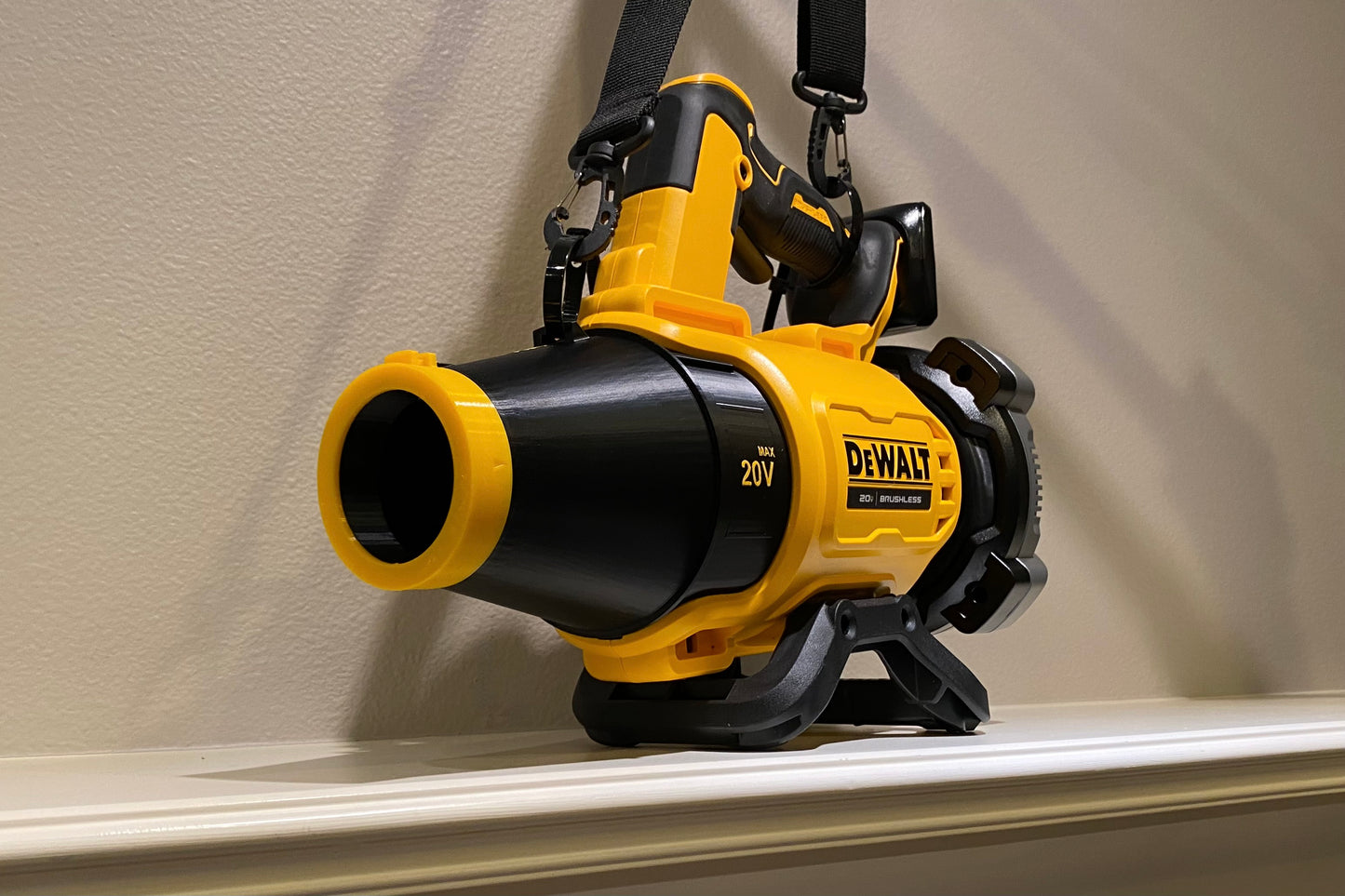 Car Drying Short Nozzle For DeWALT Leaf Blowers, 20V MAX XR and 60V Max FlexVolt, with potential of drying roof top of large vehicles, SUV, RV, bus...