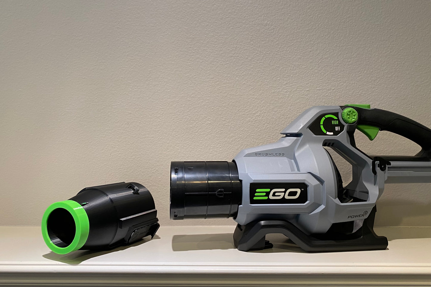 Car Drying Short Nozzle for EGO leaf blowers, built with shoulder strap anchor point, with potential of drying the roof top of large vehicles, SUV, RV, bus...