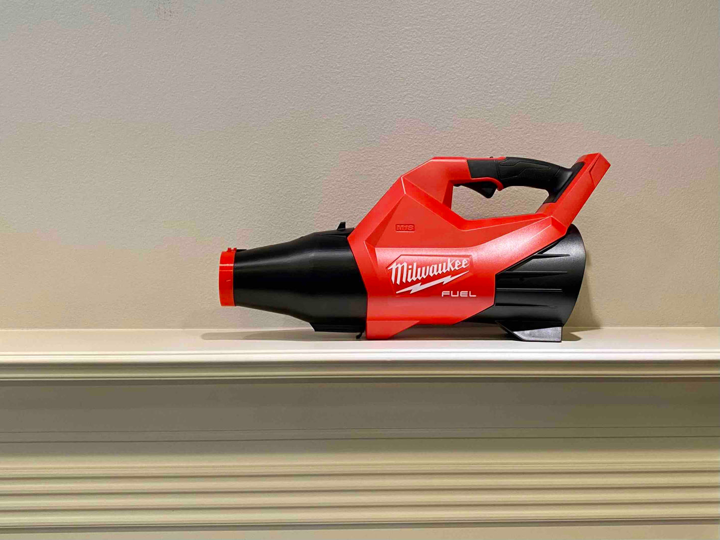 Car Drying Short Nozzle with shoulder strap anchor point, for Milwaukee M18 Leaf Blowers, 450, 500, 600 CFM, with potential of drying the roof top of large vehicles, SUV, RV, bus...