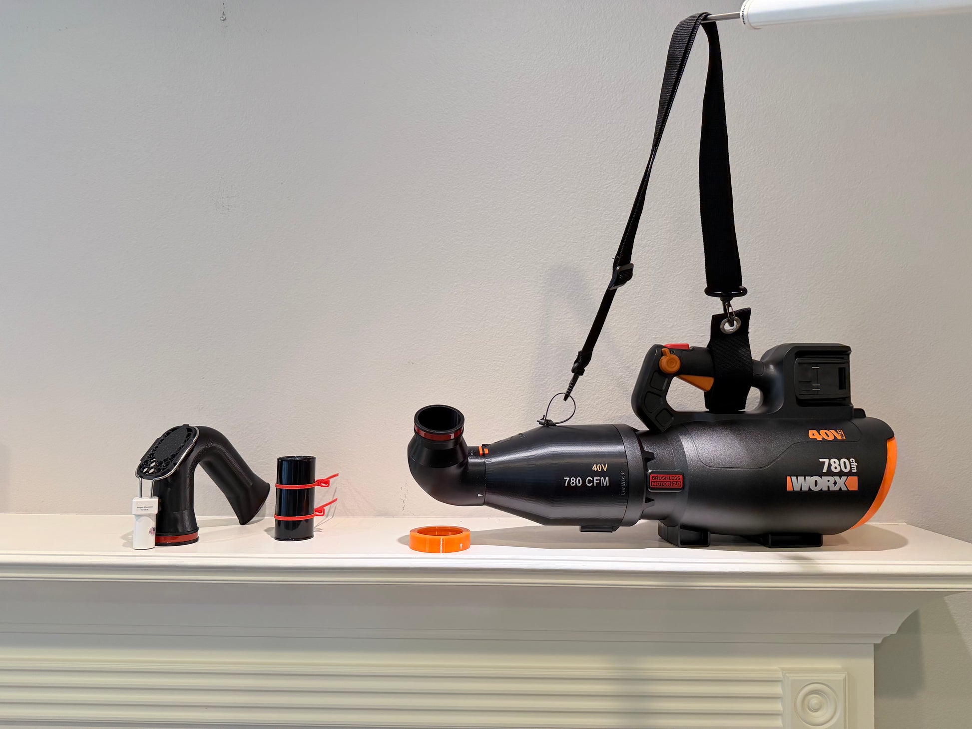 ArloCatcher-High-Gutter-Cleaning-Worx-leaf-blower-40v-780CFM-WG682