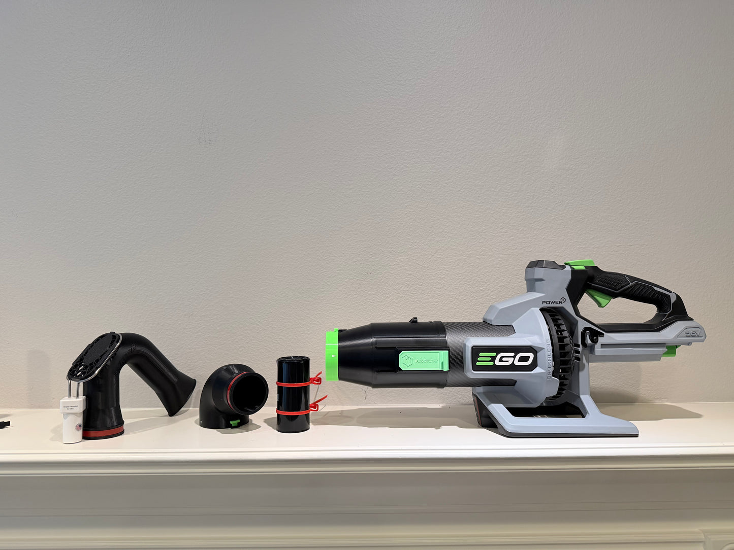 ArloCatcher Car Drying Short Stubby Nozzle for EGO 880CFM leaf blowers, LB8800, LB8803, built with shoulder strap anchor point, with potential of drying the roof top of large vehicles, SUV, RV, bus...