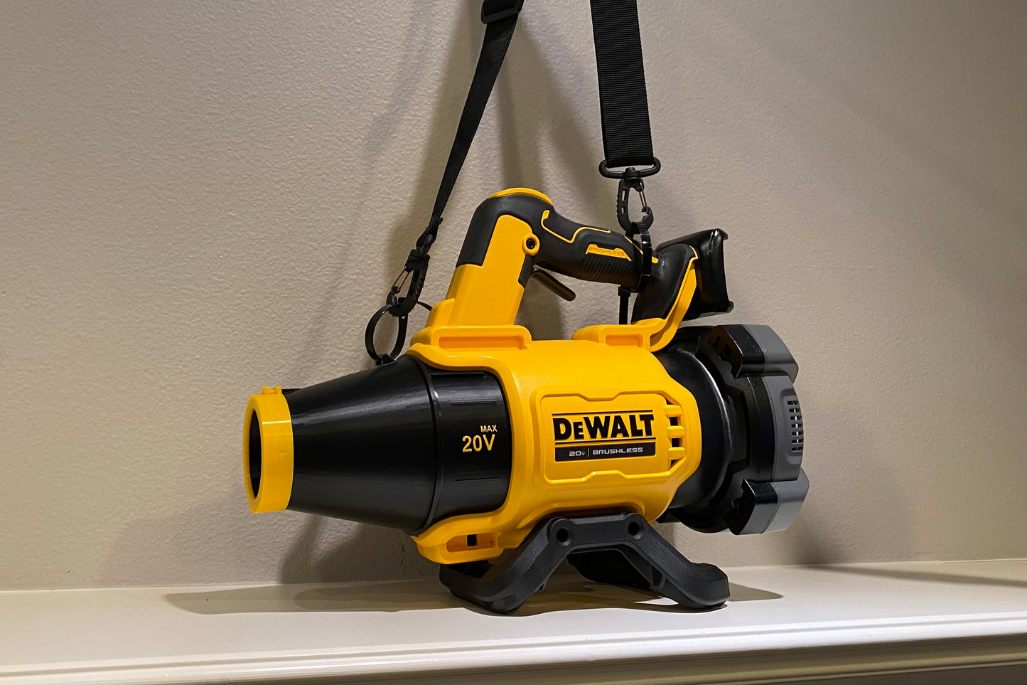 Car Drying Short Nozzle For DeWALT Leaf Blowers, 20V MAX XR and 60V Max FlexVolt, with potential of drying roof top of large vehicles, SUV, RV, bus...