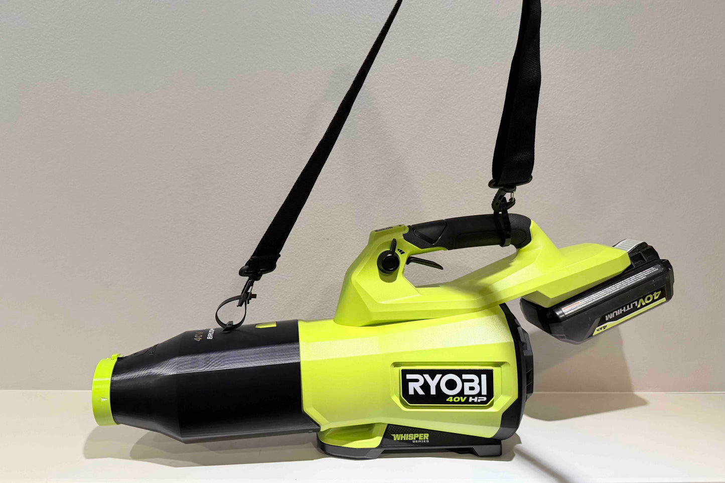 Car Drying Short Nozzle for RYOBI 40V 800 CFM Whisper series RY40HPLB01 leaf blower, built with shoulder strap anchor point, has potential to dry roof top of SUV, RV, Bus and other large vehicles